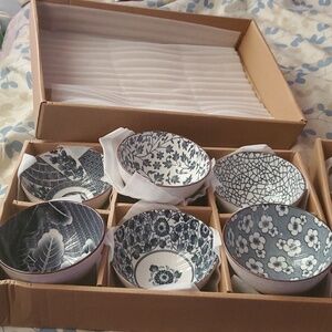 2Set Of 6 Blue And White Porcelain Bowls, 4.5 Inches, Each Of The 6 Styles Come